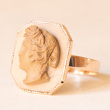 Anello vintage in oro giallo 9K con cammeo su lava, anni ‘40/‘50