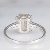 Anello vintage in platino con diamanti di taglio brillante e baguette (0.60ctw), anni ‘90