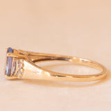 Anello ballerina vintage in oro giallo 9K con tanzanite (0.75ct ca.) e diamanti di taglio tapered (0.10ctw ca.), anno 2011