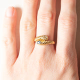 Anello vintage in oro giallo 18K con zaffiro e diamanti, anni '70