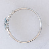 Anello contrarier vintage in platino con alessandriti (0.30ctw) e diamanti (0.21ctw)