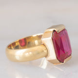 Anello da cocktail vintage in oro giallo 14K con rubino sintetico, anni ‘60/‘70