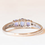 Trilogy vintage in oro bianco 9K con tanzaniti (0.50ct ca.) e diamanti (0.03ctw ca.), anni ‘80/‘90