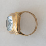 Anello da cocktail vintage in oro giallo 8K con spinello azzurro sintetico (7ct ca.), anni ‘60/‘70