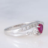 Anello vintage in platino con rubino (0.37ct) e diamanti (0.43ctw), anni ‘90/anni ‘2000