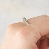 Anello vintage in oro bianco 9K con diamanti di taglio brillante (0.17ctw ca.), anni ‘90