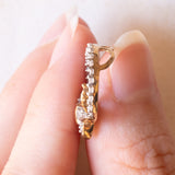 Collana vintage con catenina in oro giallo 9K con ciondolo con farfalla in oro giallo e bianco 9K con diamanti (0.24ctw ca.), anni ‘90