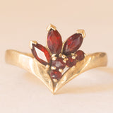 Anello vintage in oro giallo 9K con granati (0.60ctw ca.), anni ‘50