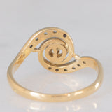 Anello tourbillion antico francese in oro giallo 18K con perla bianca e diamanti di taglio rosetta, anni ‘30