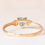 Solitario vintage in oro giallo e bianco 9K con topazio azzurro di taglio a cuore (0.40ct ca.), anni ‘90
