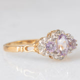 Anello vintage in stile vittoriano in oro giallo 9K con ametiste (0.50ctw ca.) e diamanti