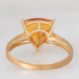 Solitario in oro giallo 9K con quarzo citrino di taglio trillion (1.93ct)