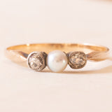 Trilogy antico in oro giallo 14K e argento con diamanti di taglio vecchia miniera (0.20ctw ca.) e perla, primi del ‘900