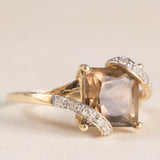 Anello da cocktail vintage in oro giallo 9K con quarzo fumé (2ct ca.) e diamanti (0.05ctw ca.), anni ‘70