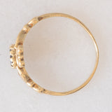 Anello Claddagh vintage in oro giallo 9K con granato di taglio a cuore (0.50ct ca.)