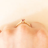 Anello vintage in oro giallo 10K con spinello rosa sintetico (0.30ct ca.) e diamanti
