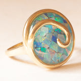 Anello vintage in oro giallo 9K con mosaico di opali triplet