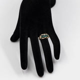 Anello vintage da cocktail in oro giallo 8k con spinelli verdi