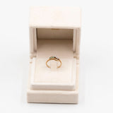 Anello vintage in oro giallo 9K con diamanti e smeraldi