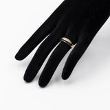 Anello vintage in oro giallo 8K con zaffiri e pietre bianche