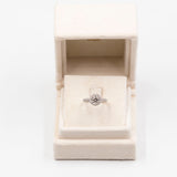 Anello vintage in platino 900 con diamante centrale di 0,59ct e diamanti di contorno (0,35ctw)