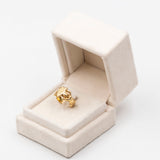 Anello vintage in oro giallo 18k raffigurante due sirene e uno stemma, anni '60