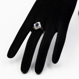 ANELLO A BALLERINA IN PLATINO CON ZAFFIRO (0.65CT) E DIAMANTI (0.65CTW), ANNI ‘90
