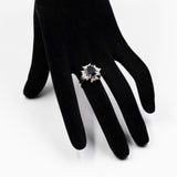 ANELLO A FIORE IN PLATINO CON ZAFFIRO AUSTRALIANO (2.26CT) E DIAMANTI (0.84CTW)