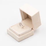 Anello vintage in oro bianco 9k con diamanti
