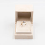 Anello vintage in oro giallo 9k con spinello azzurro e diamanti
