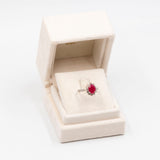 Anello vintage in oro bianco 14k con rubino (2,20ct) e diamanti (0,50ctw)