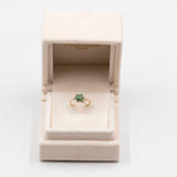 Anello vintage a fiore in oro giallo 9K con smeraldi (0.20ctw ca.)