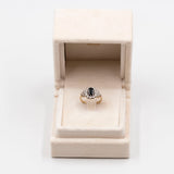 Anello vintage in oro giallo 9k con zaffiro e diamanti