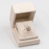 Anello vintage in platino 900 con opale di 1,97ct e diamanti per un totale di 1,08ct