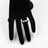 Anello a veretta in oro bianco 14k con diamanti (0,16ctw) e zaffiri, anni '80