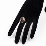 Anello vintage in stile antico in oro giallo 18K e argento con zaffiro porpora sintetico e diamanti di taglio rosetta