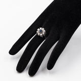 Anello vintage a margherita in oro bianco 14k con zaffiro (0,40ct) e diamanti (0,80ctw)
