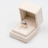 Anello antico in oro giallo 11K e argento con diamante centrale (1.50ct ca.) e rosette, primi del '900
