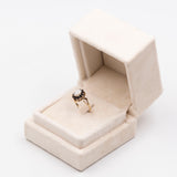 Anello vintage a margherita in oro giallo 9k con opale e zaffiri