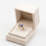 Anello in oro giallo 9k con tanzaniti (1,20ct) e diamanti (0,16ct)