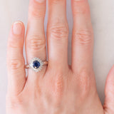 Anello a margherita vintage in platino con zaffiro (1.01ct) e diamanti (0.30ctw), anni ‘80/‘90