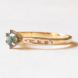 Anello vintage in oro giallo e bianco 14K con tormalina verde e diamanti (0.04ctw ca.), anni ‘80