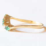 Anello vintage in oro giallo 18K con smeraldi e diamanti di taglio brillante (0.10ct e ca.), anni ‘60/‘70