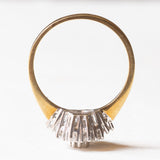 Anello vintage a margherita in oro giallo e in oro bianco 14K con diamanti di taglio brillante (0.35ctw ca.), anni '60