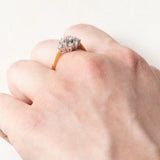 Anello vintage a margherita in oro giallo e in oro bianco 14K con diamanti di taglio brillante (0.35ctw ca.), anni '60