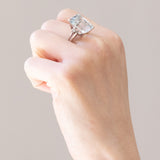 Anello vintage in oro bianco 18K con acquamarina (9ct ca.) e diamanti (0.05ctw ca.), anni ‘60/‘70