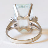 Anello vintage in oro bianco 18K con acquamarina (9ct ca.) e diamanti (0.05ctw ca.), anni ‘60/‘70