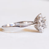 Anello vintage a margherita in oro bianco 14K con diamanti (0.50ctw ca.), anni ‘60