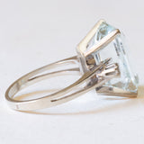 Anello vintage in oro bianco 18K con acquamarina (9ct ca.) e diamanti (0.05ctw ca.), anni ‘60/‘70