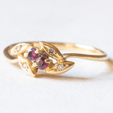 Anello vintage in oro giallo 18K con rubini e diamanti, anni ‘60